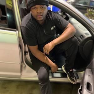 Meet your Posher, Eric